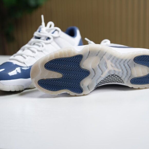 Air Jordan 11 Retro Low \'Diffused Blue\'